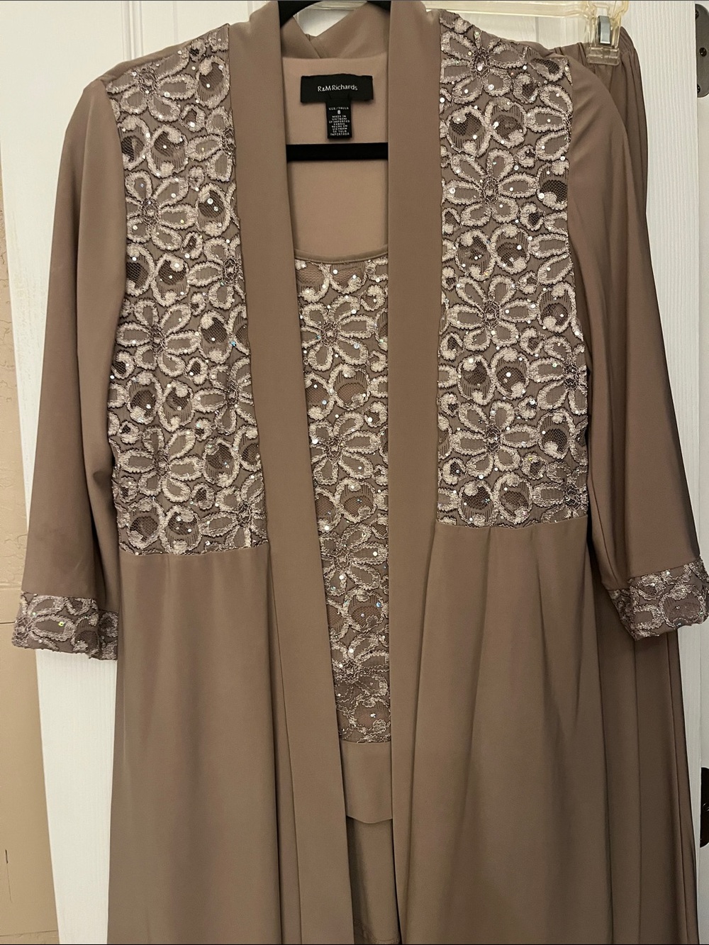 R&M Richards Sequin Lace and Jersey Formal Evening Pantsuit
Size 8